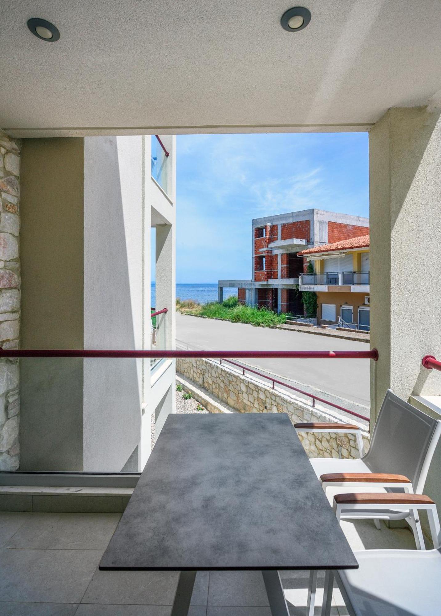 Elpiniki Luxury Rooms Nea Poteidaia Exterior foto